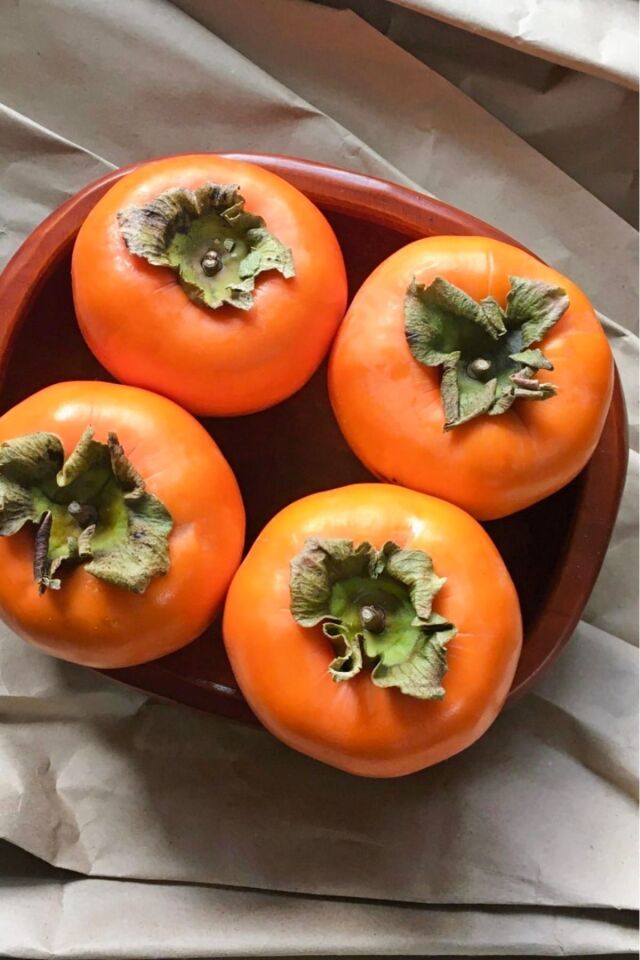 Trabzon Hurması(CENNET HURMASI) Meyve Fidanı 2 Yaş (aşılı )fidanı 50-60cm( Açık Köklü )dikime Hazır
